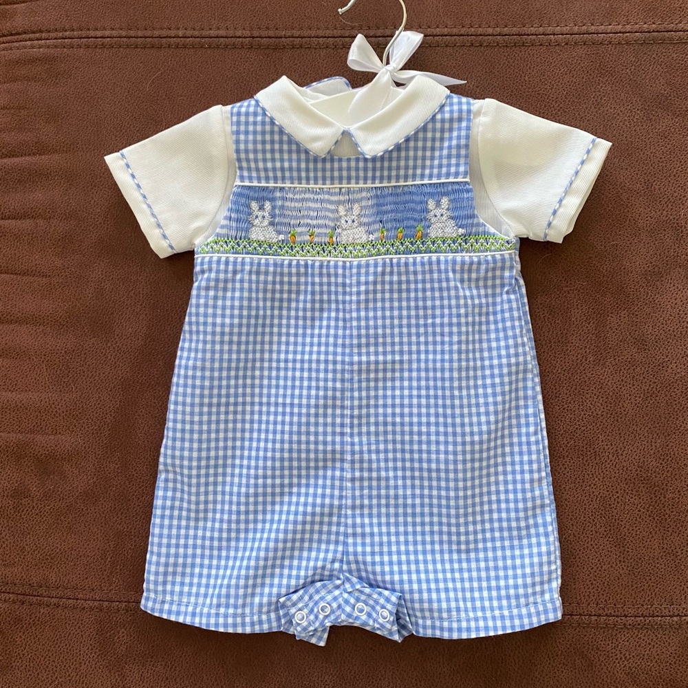 Petit Ami Boys Smocked Bunny Shortall NWT Newborn